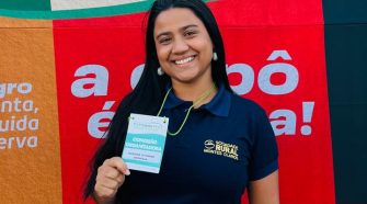 A jornalista Mariana Correia, que integra a equipe de comunicação da Expomontes 2026